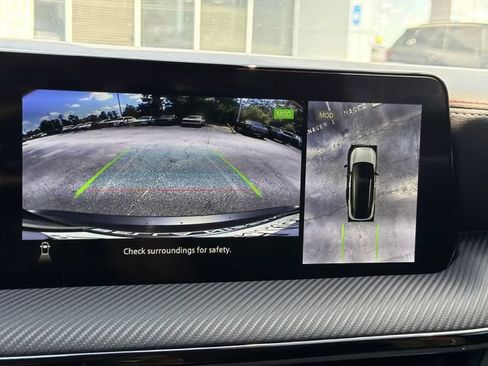 Used 2025 Nissan Kicks SR FWD image 18