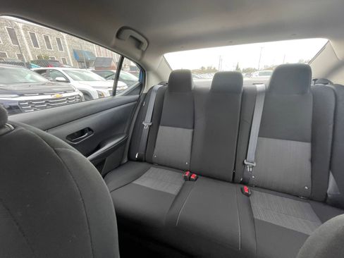 Used 2025 Nissan Sentra SV image 37