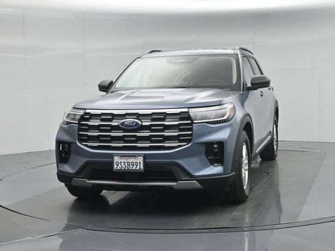 Used 2025 Ford Explorer Active w/ Active Comfort Package RWD image 56
