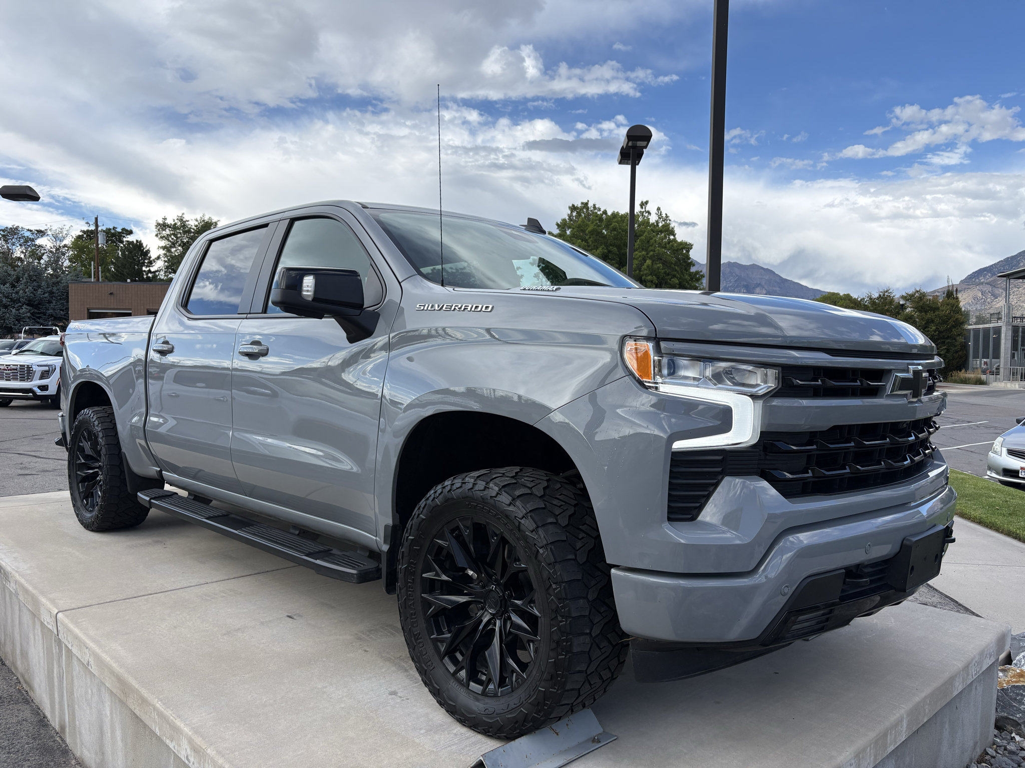 Used 2024 Chevrolet Silverado 1500 RST w/ Convenience Package II AWD/4WD image 1