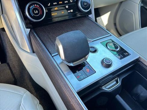 Used 2023 Land Rover Range Rover SE AWD/4WD image 12