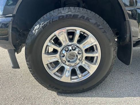 Used 2021 Ford F250 Limited w/ FX4 Off-Road Package image 34