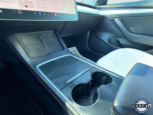 Used 2021 Tesla Model 3 Long Range image 37