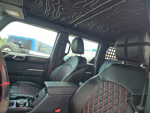 Used 2025 Ford Bronco 4-Door w/ Sasquatch Package AWD/4WD image 14