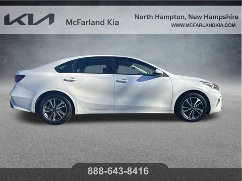 Used 2023 Kia Forte LXS image 8