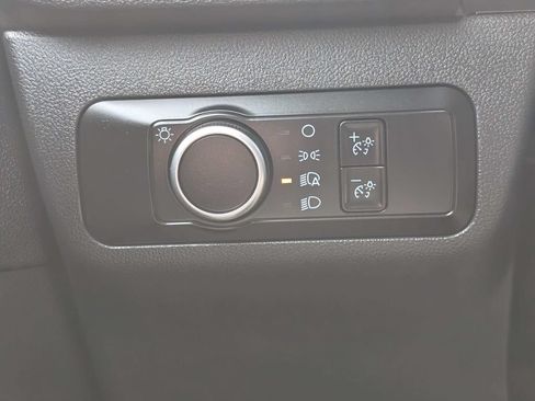 Used 2025 Ford Escape Active AWD/4WD image 17