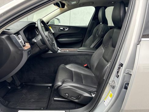 Certified 2023 Volvo XC60 B5 Ultimate w/ Climate Package image 11