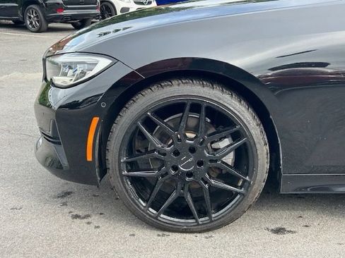 Used 2019 BMW 330i xDrive Sedan w/ Premium Package AWD/4WD image 8