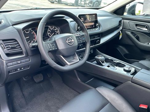 New 2026 Nissan Rogue SV AWD/4WD image 33