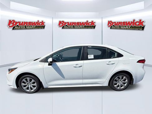 New 2026 Toyota Corolla LE FWD image 3