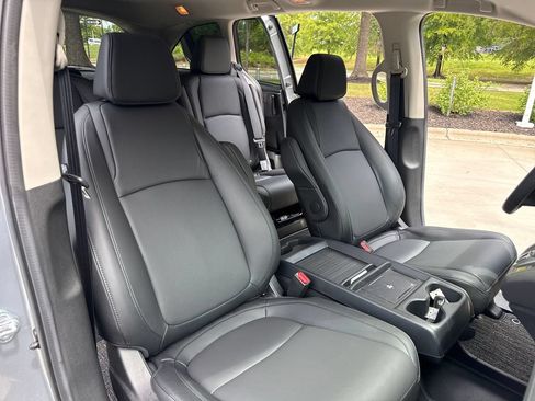 Used 2026 Honda Odyssey EX-L image 35
