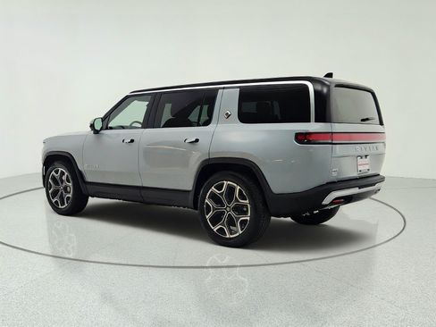 Used 2025 Rivian R1S Adventure AWD/4WD image 7