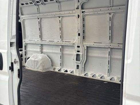 Used 2023 RAM ProMaster 2500 FWD image 23