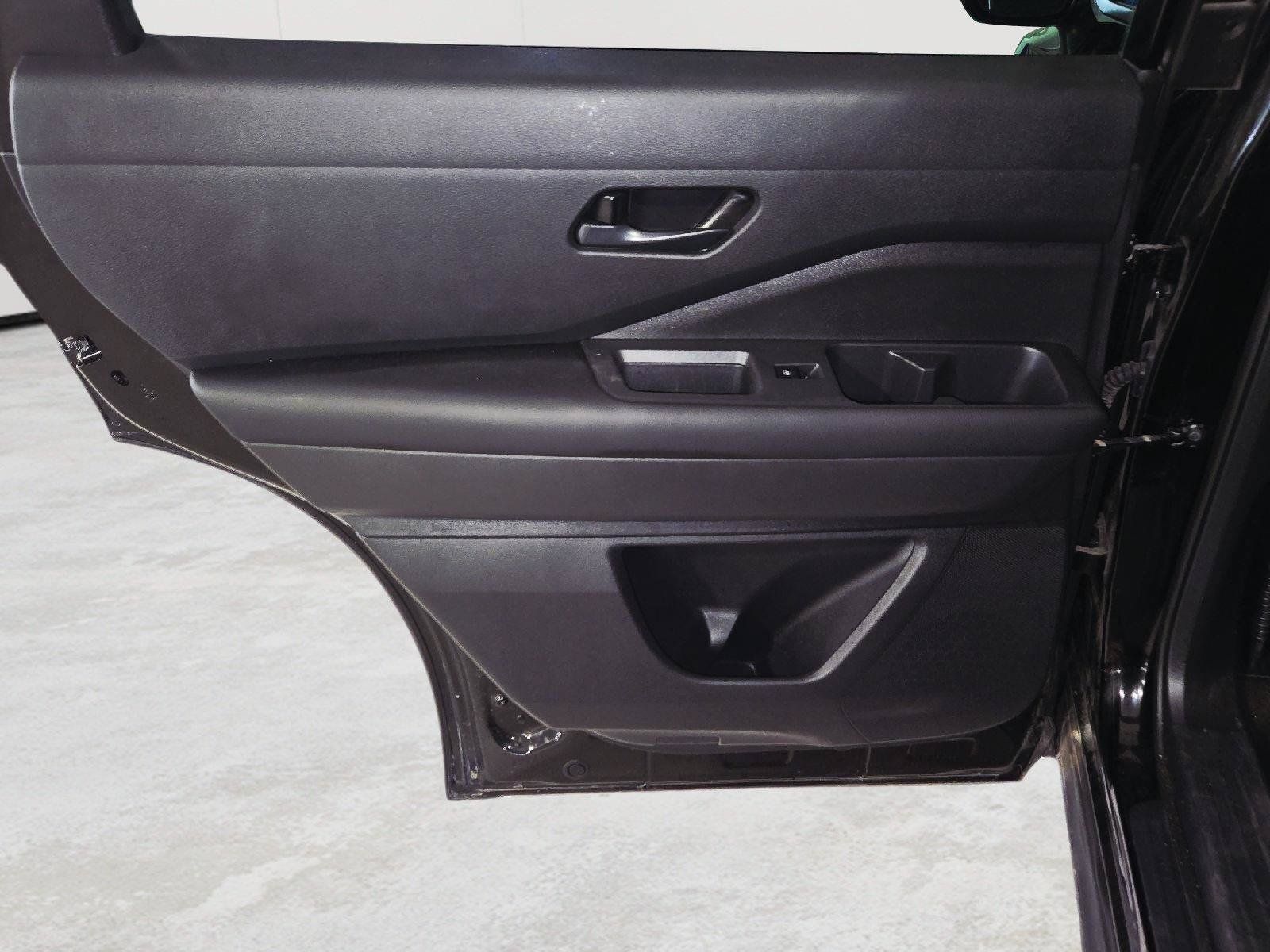 Used 2026 Nissan Pathfinder Rock Creek AWD/4WD image 47
