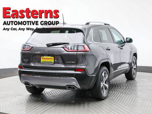 Used 2021 Jeep Cherokee Limited image 5