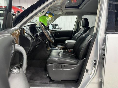 Used 2017 INFINITI QX80 4WD w/ Driver Assistance Package image 13
