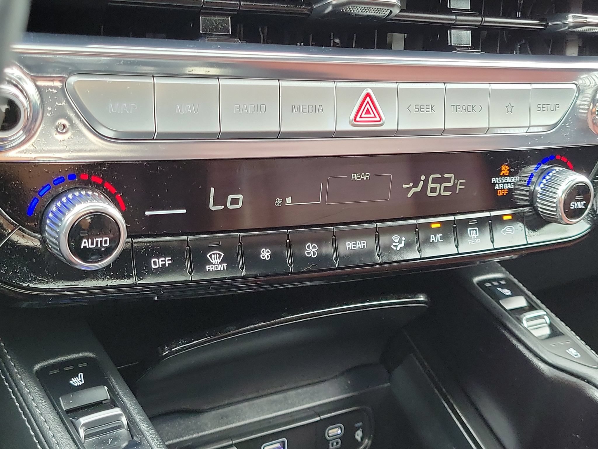 Certified 2024 Kia Telluride SX Prestige AWD/4WD image 21