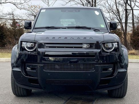 New 2026 Land Rover Defender 130 V8 image 3