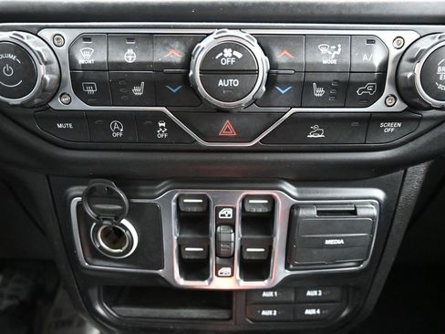 Used 2020 Jeep Gladiator Sport w/ Quick Order Package 24S image 23