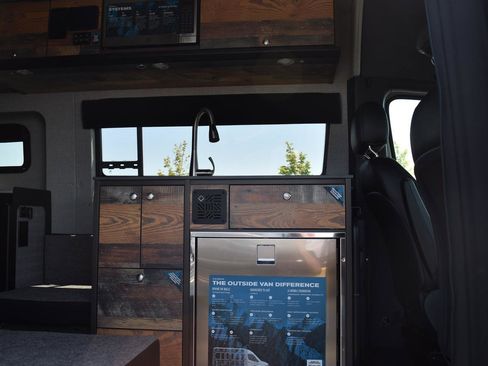 New 2024 Mercedes-Benz Sprinter 2500 image 11