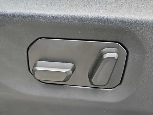 Used 2025 Jeep Gladiator Sport AWD/4WD image 14