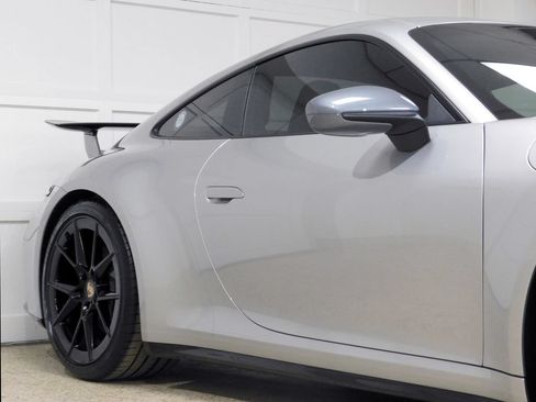 Used 2025 Porsche 911 Carrera T RWD image 24