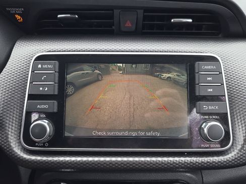 Used 2018 Nissan Kicks SV FWD image 31