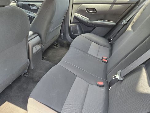 Used 2025 Nissan Sentra SV FWD image 29