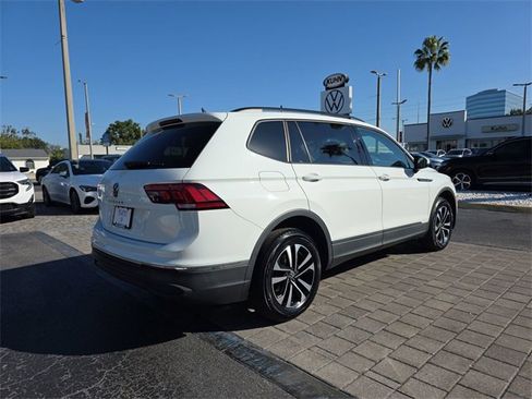 Certified 2022 Volkswagen Tiguan S image 4