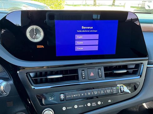 New 2025 Lexus ES 350 w/ Premium Package image 12