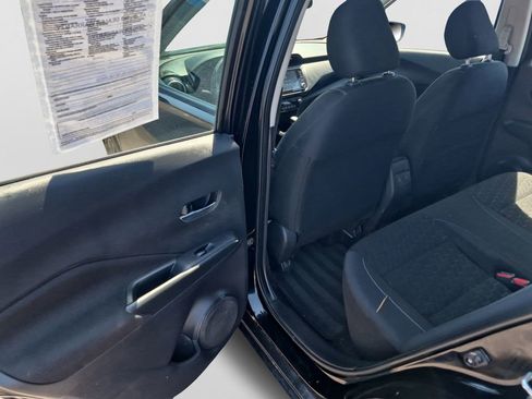 Used 2021 Nissan Kicks SV FWD image 9
