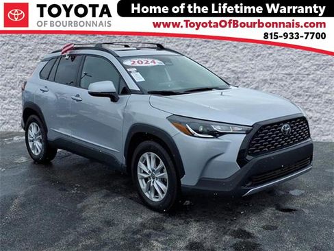 Certified 2024 Toyota Corolla Cross LE image 1