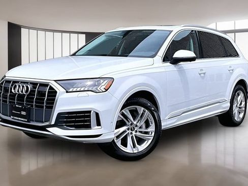 Certified 2023 Audi Q7 3.0T Premium w/ Convenience Package AWD/4WD image 3