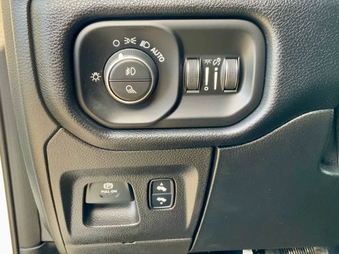 Used 2021 RAM 1500 Laramie image 44