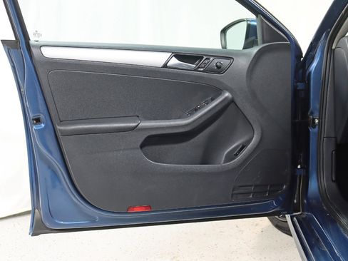 Used 2017 Volkswagen Jetta S image 26