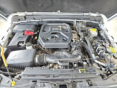 Used 2019 Jeep Wrangler Unlimited Sport S image 34