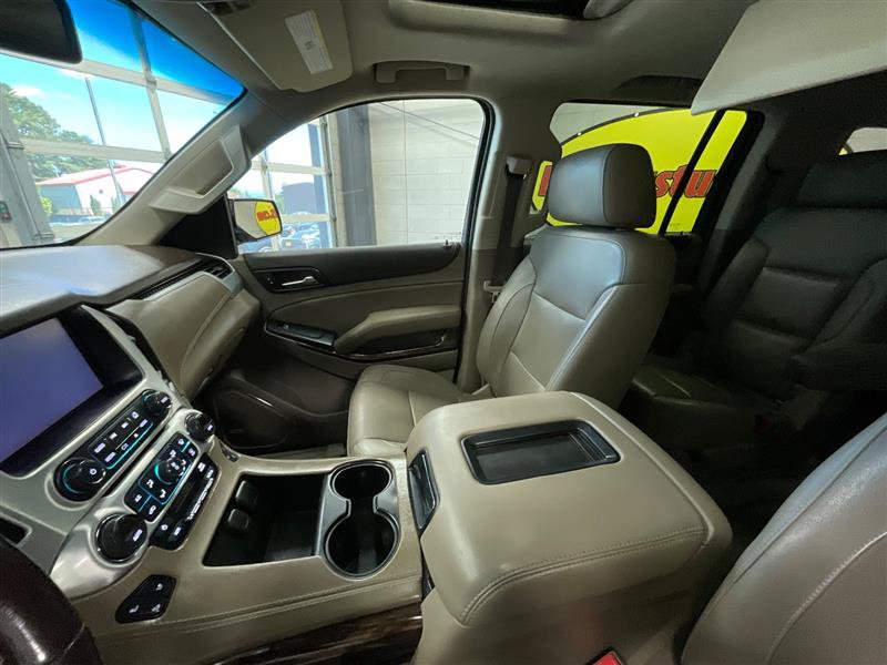 Used 2018 GMC Yukon XL SLT w/ Premium Edition AWD/4WD image 12