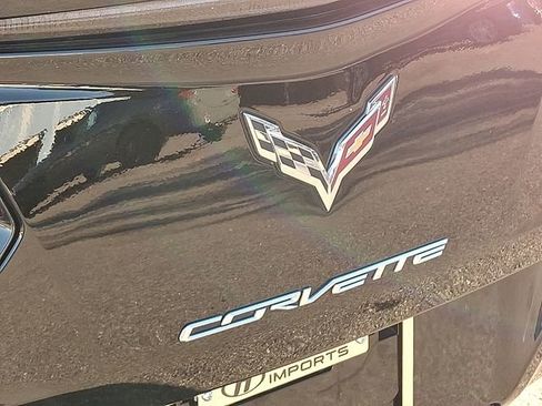 Used 2019 Chevrolet Corvette Stingray Coupe w/ 1LT image 34