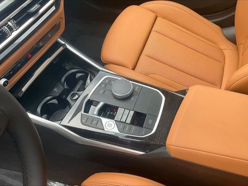 Used 2024 BMW 330i xDrive Sedan w/ Premium Package image 16