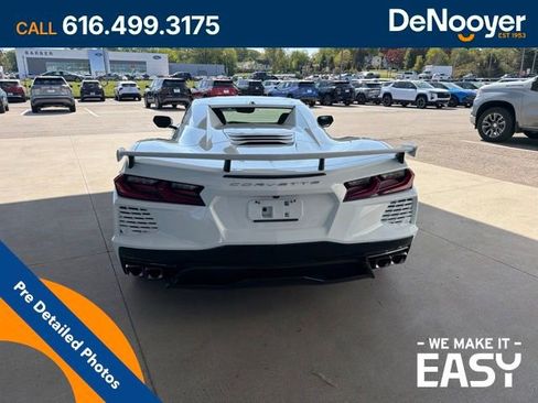 Used 2025 Chevrolet Corvette Stingray Premium Conv w/ Z51 Performance Package RWD image 5