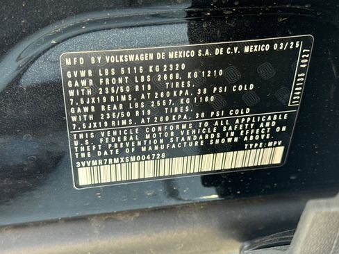 New 2025 Volkswagen Tiguan SE image 27