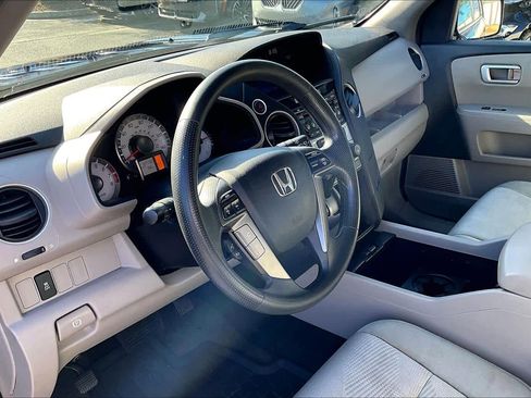 Used 2014 Honda Pilot LX image 17