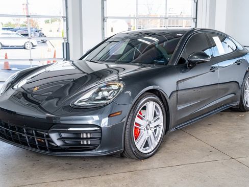 Used 2021 Porsche Panamera 4 image 11