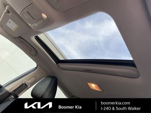 Used 2022 Nissan Rogue Sport SL w/ Premium Package image 18