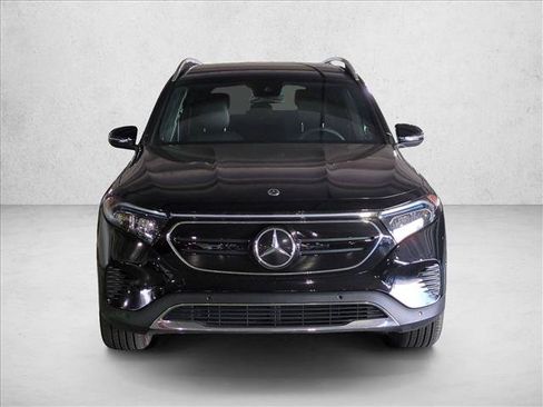 Used 2023 Mercedes-Benz EQB 300 4MATIC image 2