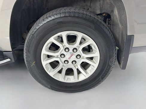 Used 2019 GMC Yukon SLT w/ HD Trailering Package image 35