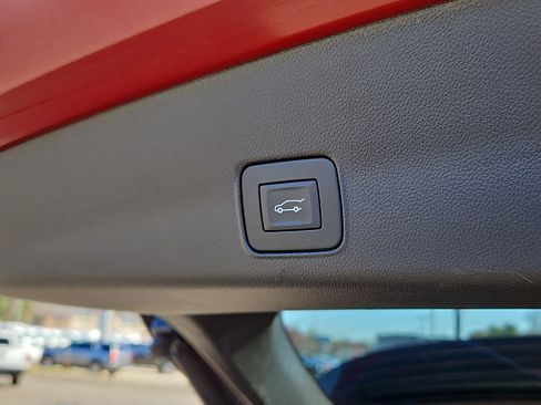 Used 2023 Chevrolet TrailBlazer RS w/ Sun and Liftgate Package image 29