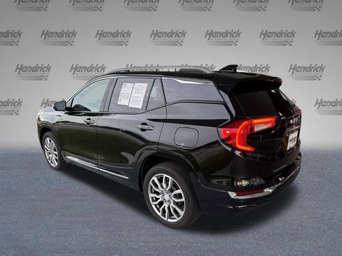 Used 2024 GMC Terrain Denali w/ Denali Premium Package AWD/4WD image 7