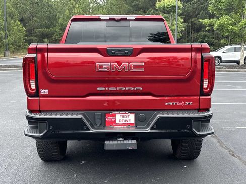 Used 2024 GMC Sierra 1500 AT4X image 33