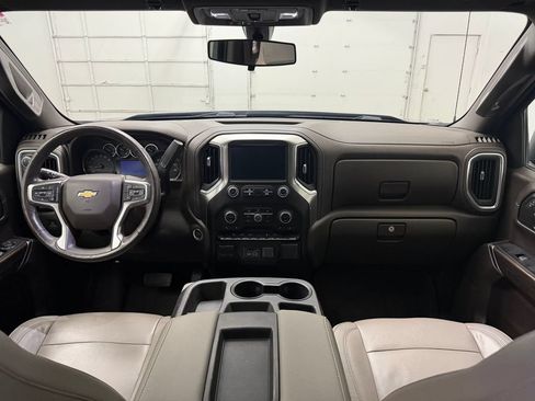 Used 2019 Chevrolet Silverado 1500 LT w/ Convenience Package AWD/4WD image 14